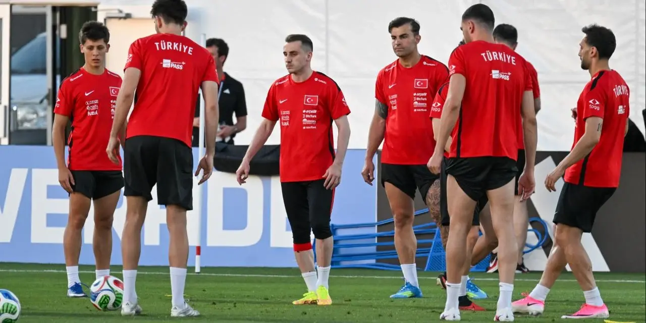 Futbol Malzemeleri: Milli Takım Standardında Ekipman Seçimi