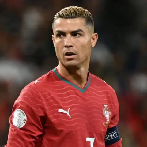 Futbol Malzemeleri: Profesyonel Oyuncu Ekipmanları