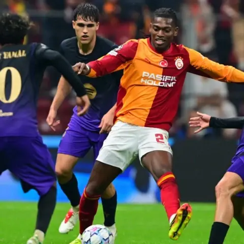 Futbol Malzemeleri: Profesyonel Performans için Doğru Ekipman
